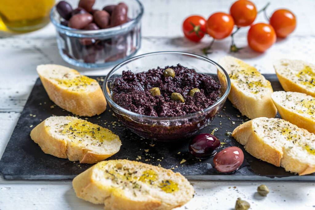 pate olive - Olivicoltori, ultimi giorni per partecipare al Premio Ercole Olivario - 7 pate olive - Meraviglie di Calabria - 6