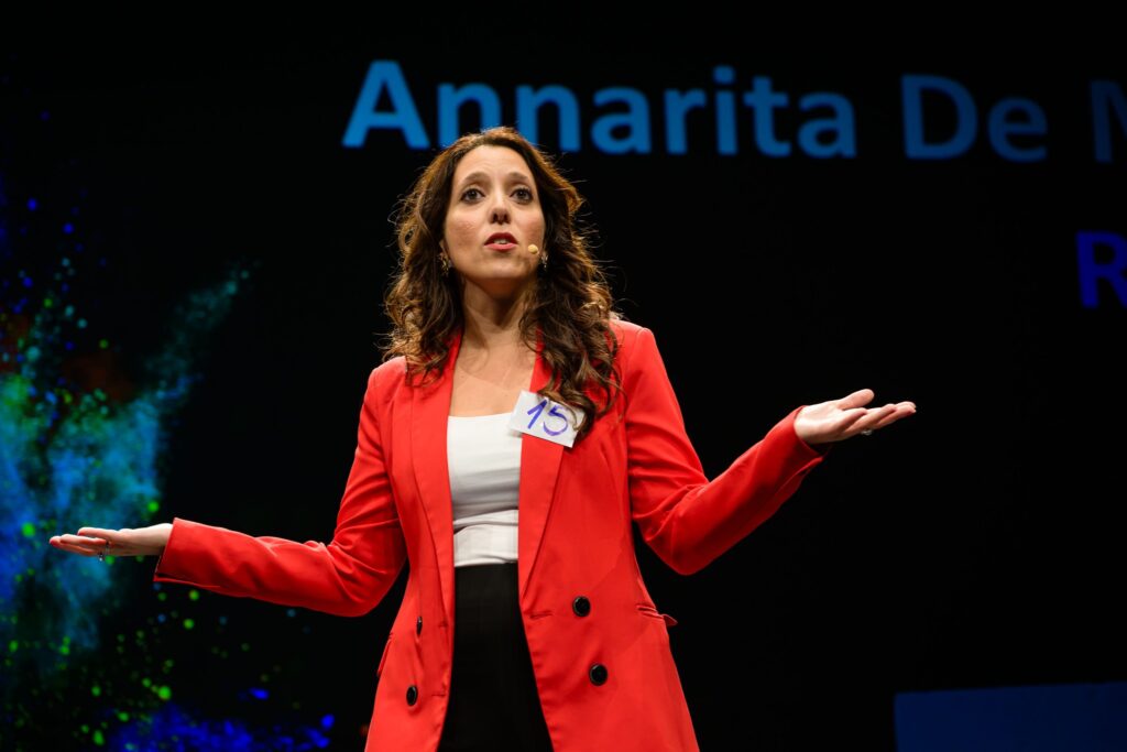 Annarita De Maio 1 - Come un gioco, al FameLab premiate due ricercatrici dell'Unical - 3 Annarita De Maio 1 - Meraviglie di Calabria - 2