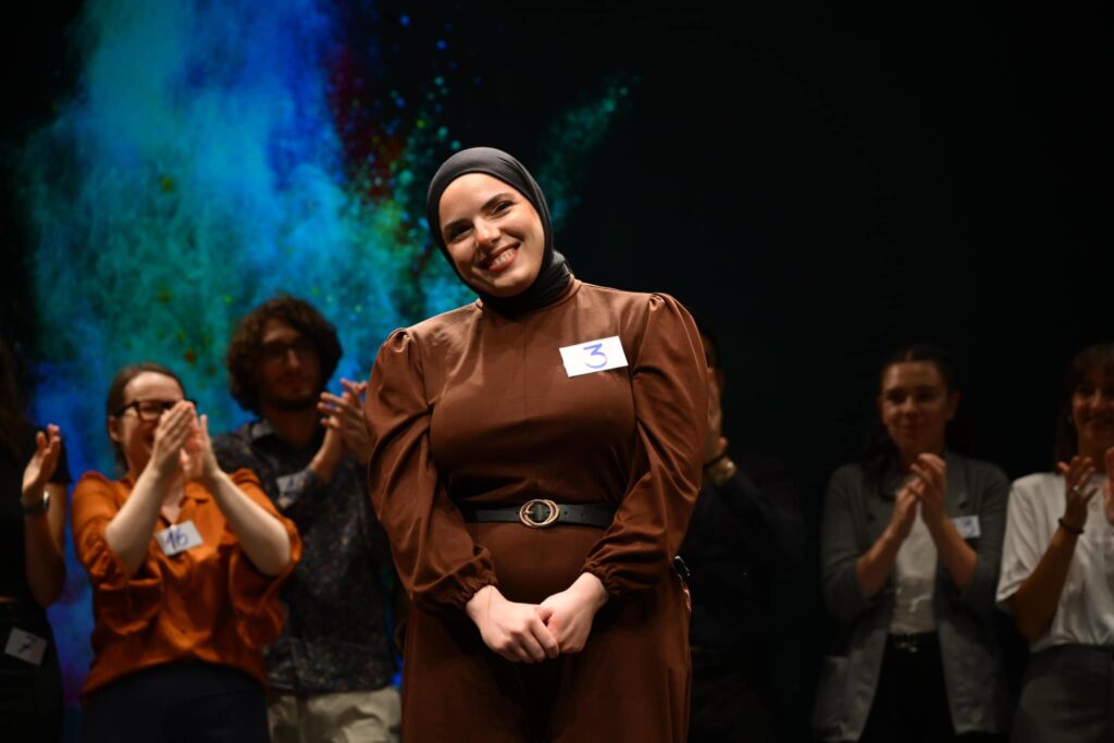 Emine Tasan - Come un gioco, al FameLab premiate due ricercatrici dell'Unical - 7 Emine Tasan - Meraviglie di Calabria - 6