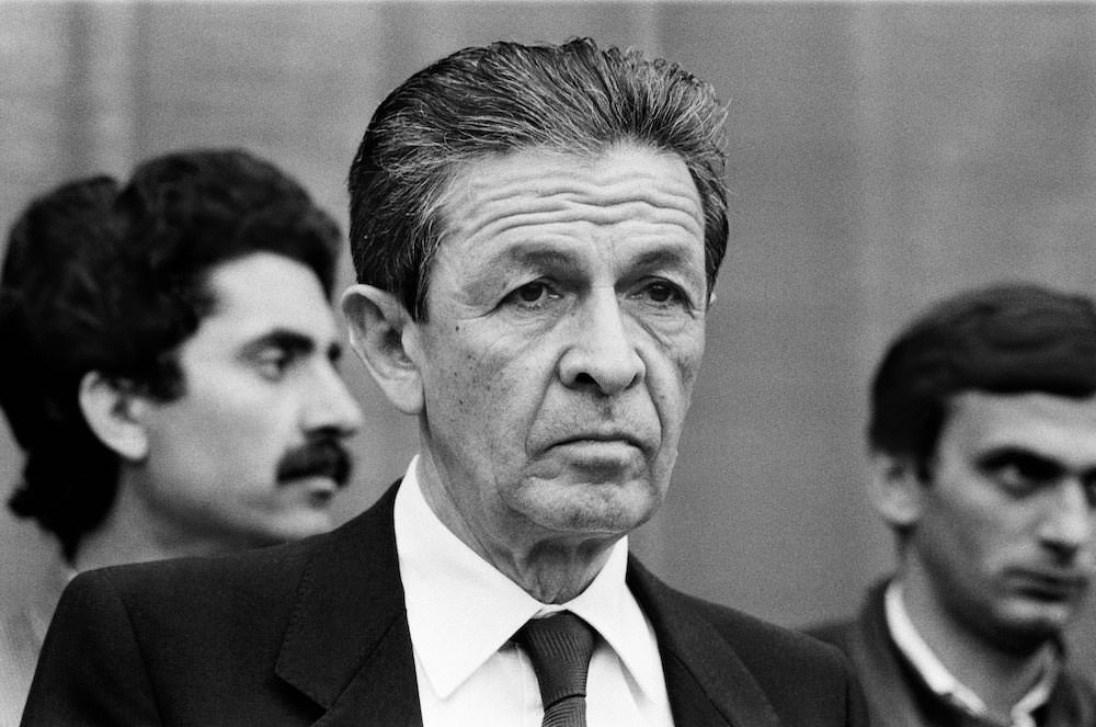 Enrico Berlinguer comizio del PCI a Piazza Politeama Palermo 1983 Foto Archivio Letizia Battaglia - Meraviglie di Calabria - 83