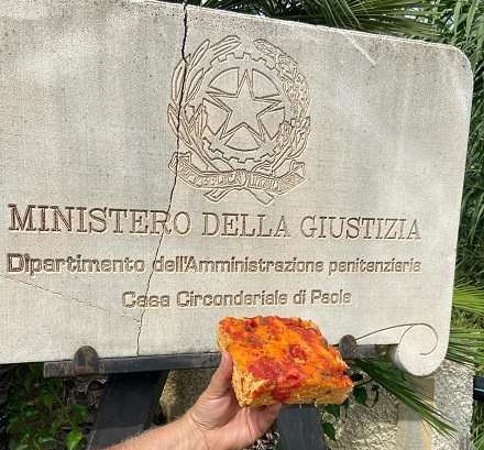 Grupariata detenuti Paola 1 - La pizza più buona è fatta dai detenuti del penitenziario di Paola - 5 Grupariata detenuti Paola 1 - Meraviglie di Calabria - 4