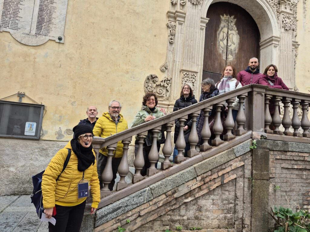Le vie della seta TOUR A SPASSO PER LA CITTA ANTICA 1 - Catanzaro, “Le vie della seta” incantano ancora - 3 Le vie della seta TOUR A SPASSO PER LA CITTA ANTICA 1 - Meraviglie di Calabria - 2