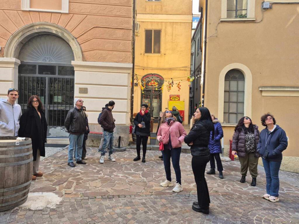 Le vie della seta TOUR LE VIE DELLA SETA 3 - Catanzaro, “Le vie della seta” incantano ancora - 13 Le vie della seta TOUR LE VIE DELLA SETA 3 - Meraviglie di Calabria - 12