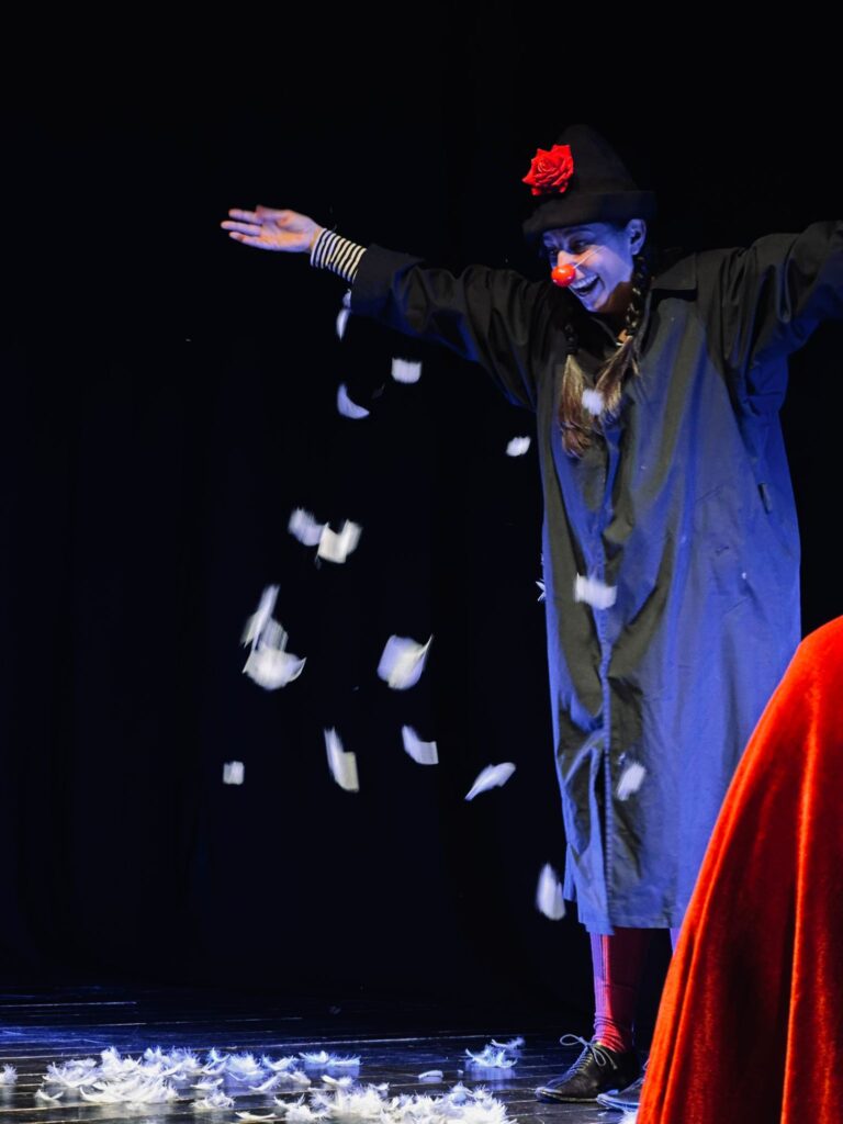 Teatro La donna che ride 10 - Teatro, "La donna che ride" in scena l'8 dicembre a Cosenza - 13 Teatro La donna che ride 10 - Meraviglie di Calabria - 12