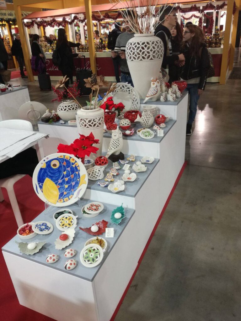 artigiano in fiera Calabria 5 - Lavoro artigianale, la scelta di tre donne calabresi - 7 artigiano in fiera Calabria 5 - Meraviglie di Calabria - 6