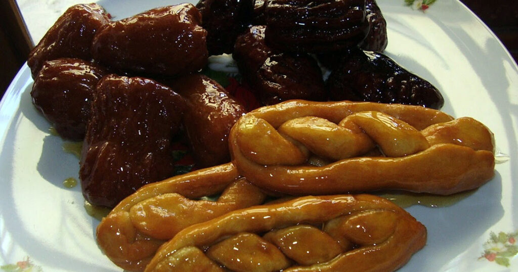 turdilli e cannaricoli - Natale in Calabria, la convivenza felice dei dolci tradizionali e i panettoni gourmet - 7 turdilli e cannaricoli - Meraviglie di Calabria - 6
