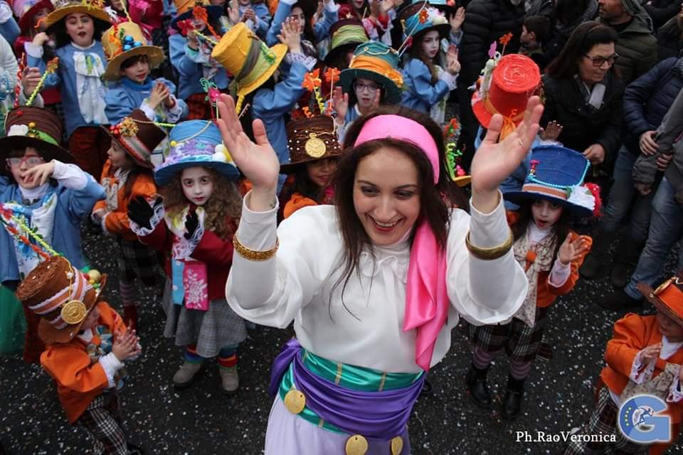 carnevale cittanova 2024 11 - Cittanova, da oggi sfila la magia del suo antico Carnevale - 11 carnevale cittanova 2024 11 - Meraviglie di Calabria - 10