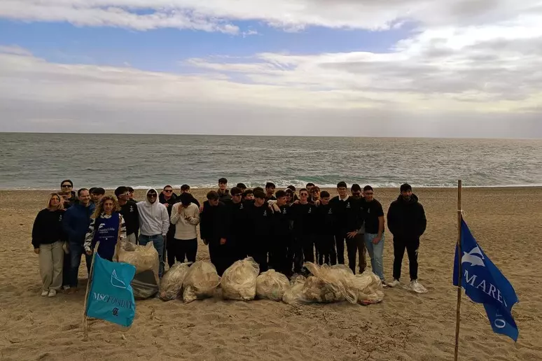 Istituto Nautico Petrucci Ferraris Maresca - A Catanzaro il progetto nazionale NauticinBlu per la tutela del mare - 3 Istituto Nautico Petrucci Ferraris Maresca - Meraviglie di Calabria - 2