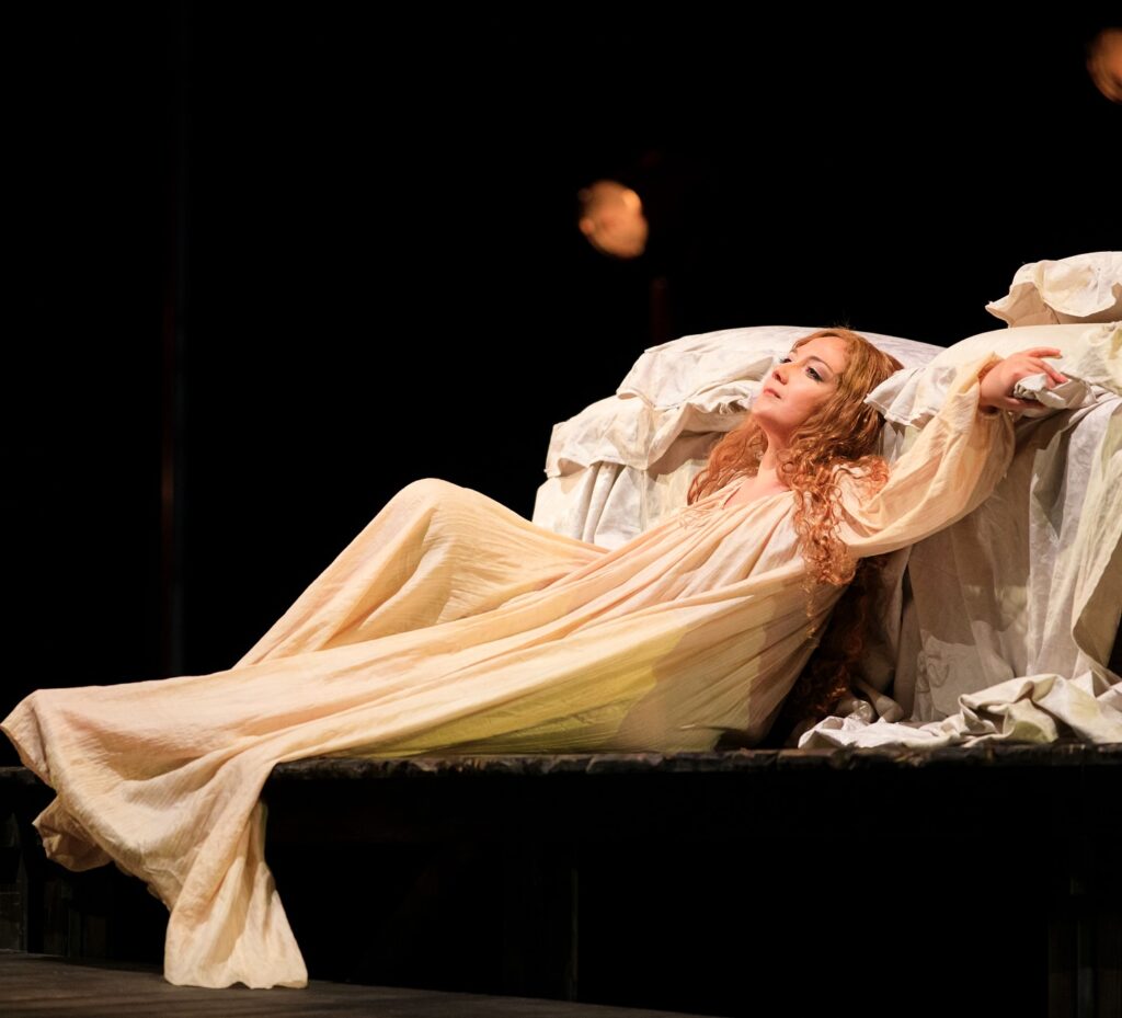 Mariangela Sicilia 11 - Il Premio Abbiati alla voce unica del soprano calabrese Mariangela Sicilia - 15 Mariangela Sicilia 11 - Meraviglie di Calabria - 14