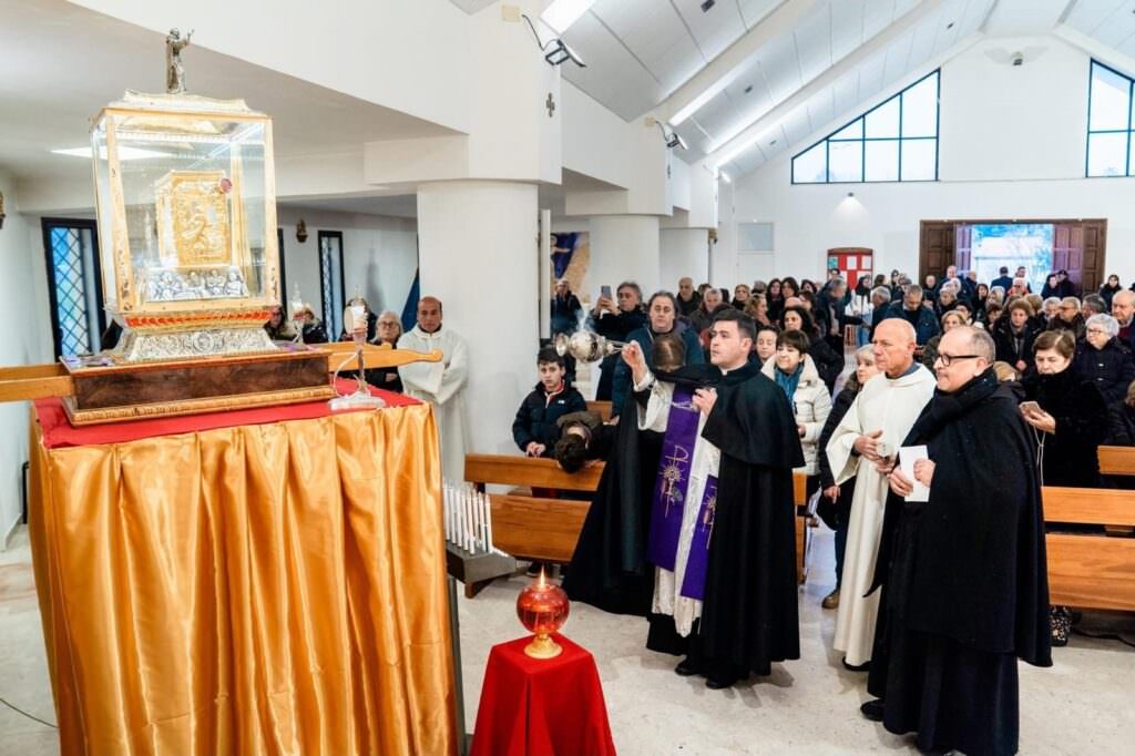 Reliquia San Francesco di Paola a Rende 5 - La reliquia di San Francesco da Paola è a Rende, oggi messa solenne - 15 Reliquia San Francesco di Paola a Rende 5 - Meraviglie di Calabria - 14