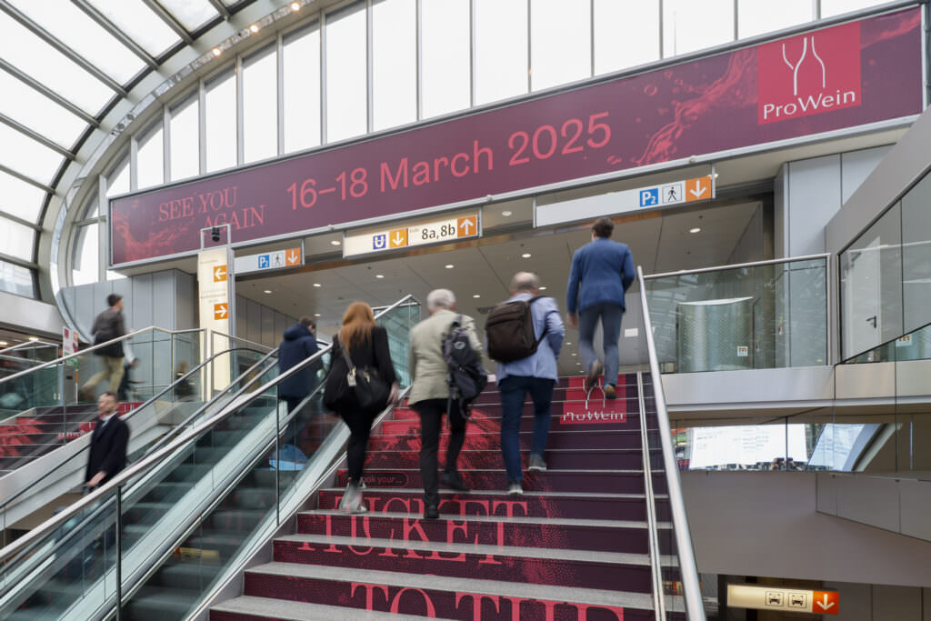 Vino fiera Dusseldorf 2025 10 - Prowein 2025, vini calabresi in primo piano alla fiera di Düsseldorf - 3 Vino fiera Dusseldorf 2025 10 - Meraviglie di Calabria - 2