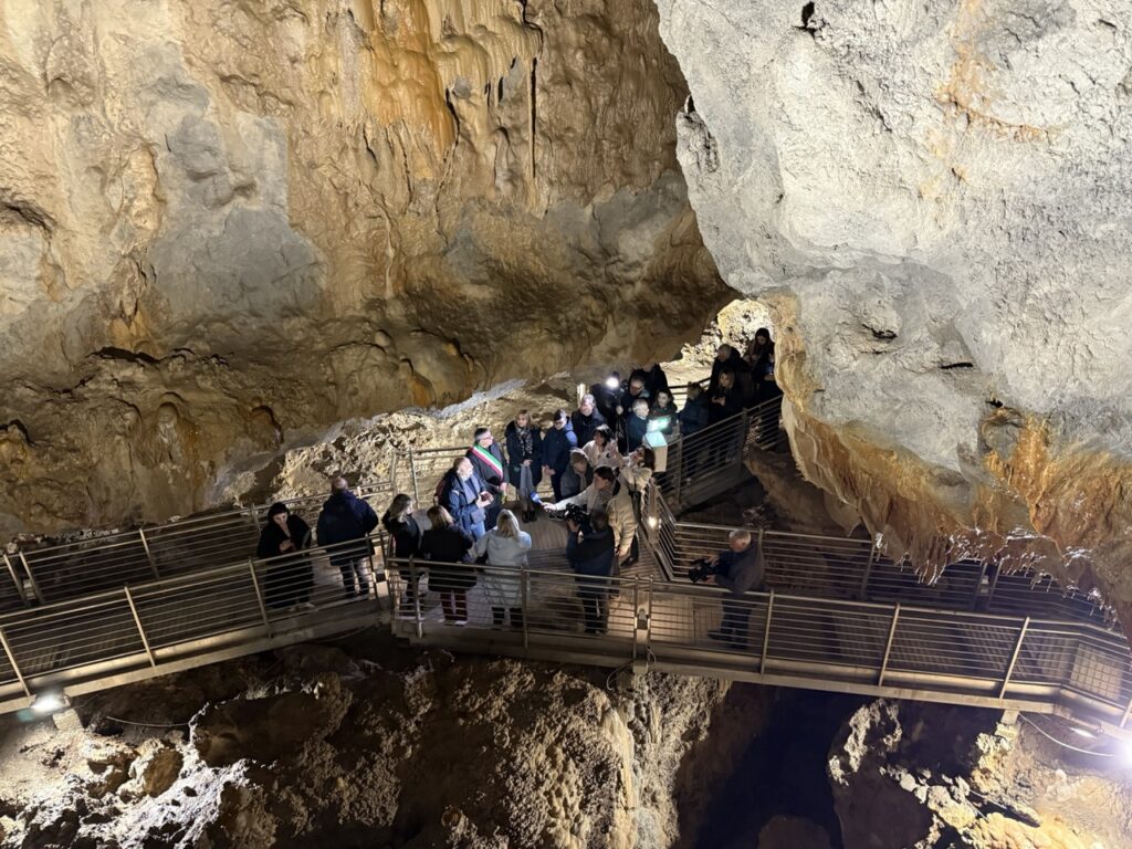 ok IMG 5454 dimensioni grandi - Alla (ri)scoperta delle Grotte di Sant'Angelo - FOTO - 3 ok IMG 5454 dimensioni grandi - Meraviglie di Calabria - 2