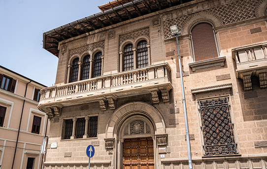 palazzo zani spadaro - Reggio, un viaggio nell'architettura Liberty della ricostruzione - 9 palazzo zani spadaro - Meraviglie di Calabria - 8