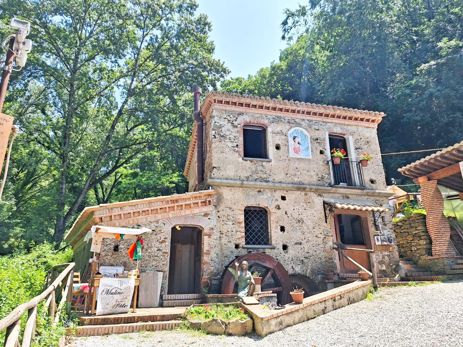 La fabbrica nel paesaggio, primavera in festa all’Antico Mulino delle Fate