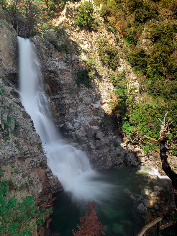 Aspromonte cascate forgiarelle foto Carmelo Fiore - Aspromonte Geopark, alla scoperta della “Valle delle grandi pietre” - 15 Aspromonte cascate forgiarelle foto Carmelo Fiore - Meraviglie di Calabria - 14