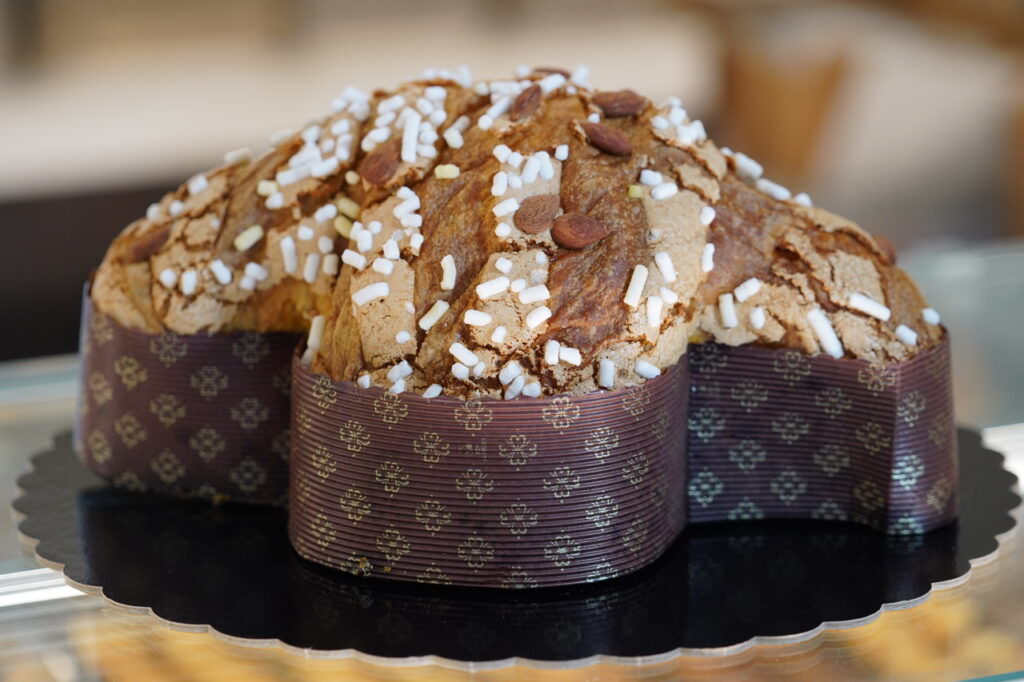 Colomba Classica Fratelli Rizzo Spezzano Sila - Pasqua, le dolci delizie firmate dai maestri pasticceri Rizzo - 3 Colomba Classica Fratelli Rizzo Spezzano Sila - Meraviglie di Calabria - 2
