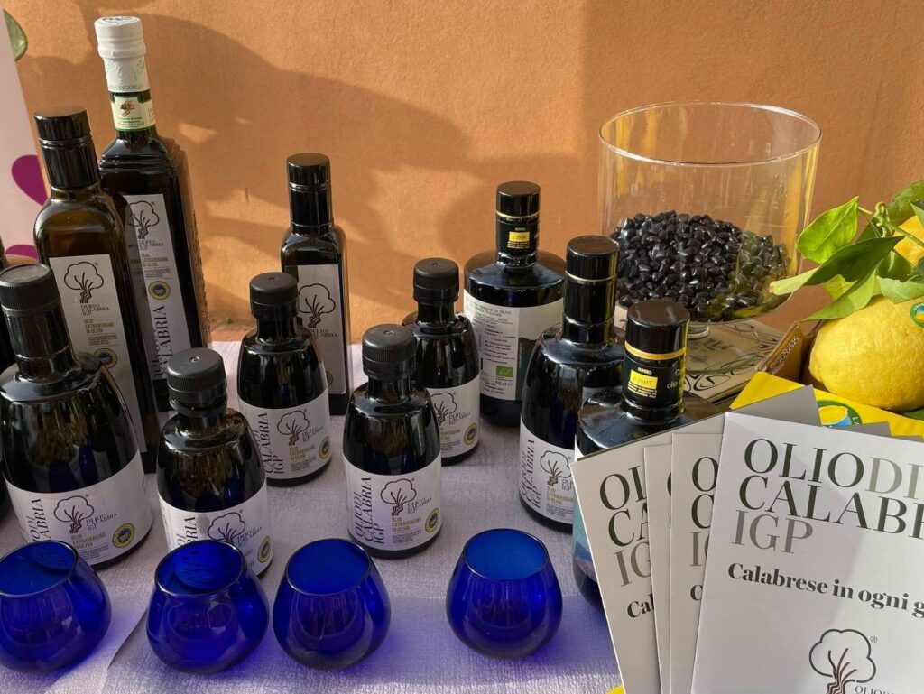 olio igp calabria - Sol and the City Sud, a Catanzaro due giorni dedicati all’extravergine - 5 olio igp calabria - Meraviglie di Calabria - 4