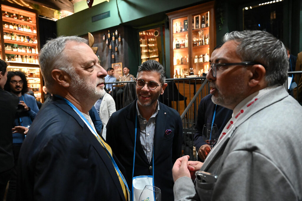 vinitaly evento fuori Salone in foto Angelo PEretti Vitaliano Papillo Vincenzo Alvaro - Doc Costa degli Dei, la vera sorpresa dell'edizione 2025 del Vinitaly - 6 vinitaly evento fuori Salone in foto Angelo PEretti Vitaliano Papillo Vincenzo Alvaro - Meraviglie di Calabria - 5