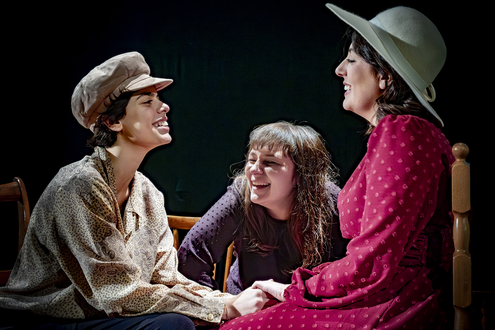 Al Teatro Gambaro di San Fili la pièce “Sorelle” di Max Mazzotta