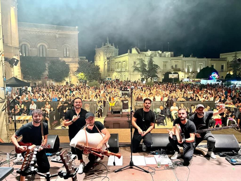 Amakora 3 - “Senza vuci”, la resilienza umana nell’era dell’AI secondo gli Amakorà - 3 Amakora 3 - Meraviglie di Calabria - 2