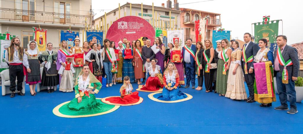 Festival del Costume Tradizionale Calabrese 19 a foto Francesco Granato - Abiti tradizionali, a San Giovanni in Fiore il festival dei costumi calabresi - 27 Festival del Costume Tradizionale Calabrese 19 a foto Francesco Granato - Meraviglie di Calabria - 26