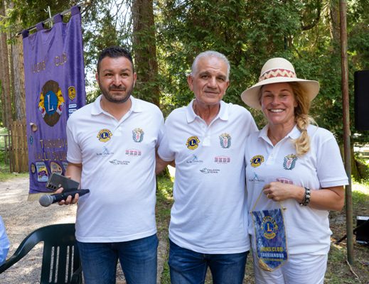 Sindaco Molochio Marco Caruso con il Presidente Lions Taurianova e la Presidente Fondazione Kate Powers di Montecarlo - Meraviglie di Calabria - 2