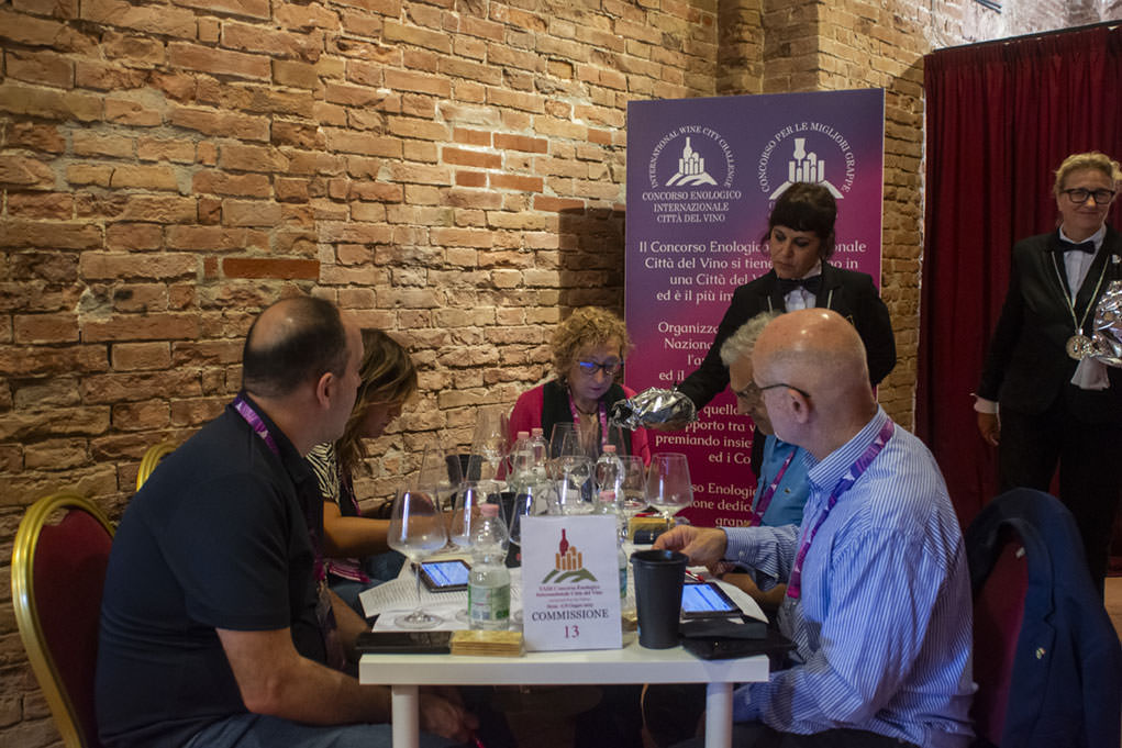 Vino concorso citta del vino Siena 4 - Concorso Internazionale Città del vino: alla Calabria 10 e lode - 9 Vino concorso citta del vino Siena 4 - Meraviglie di Calabria - 8