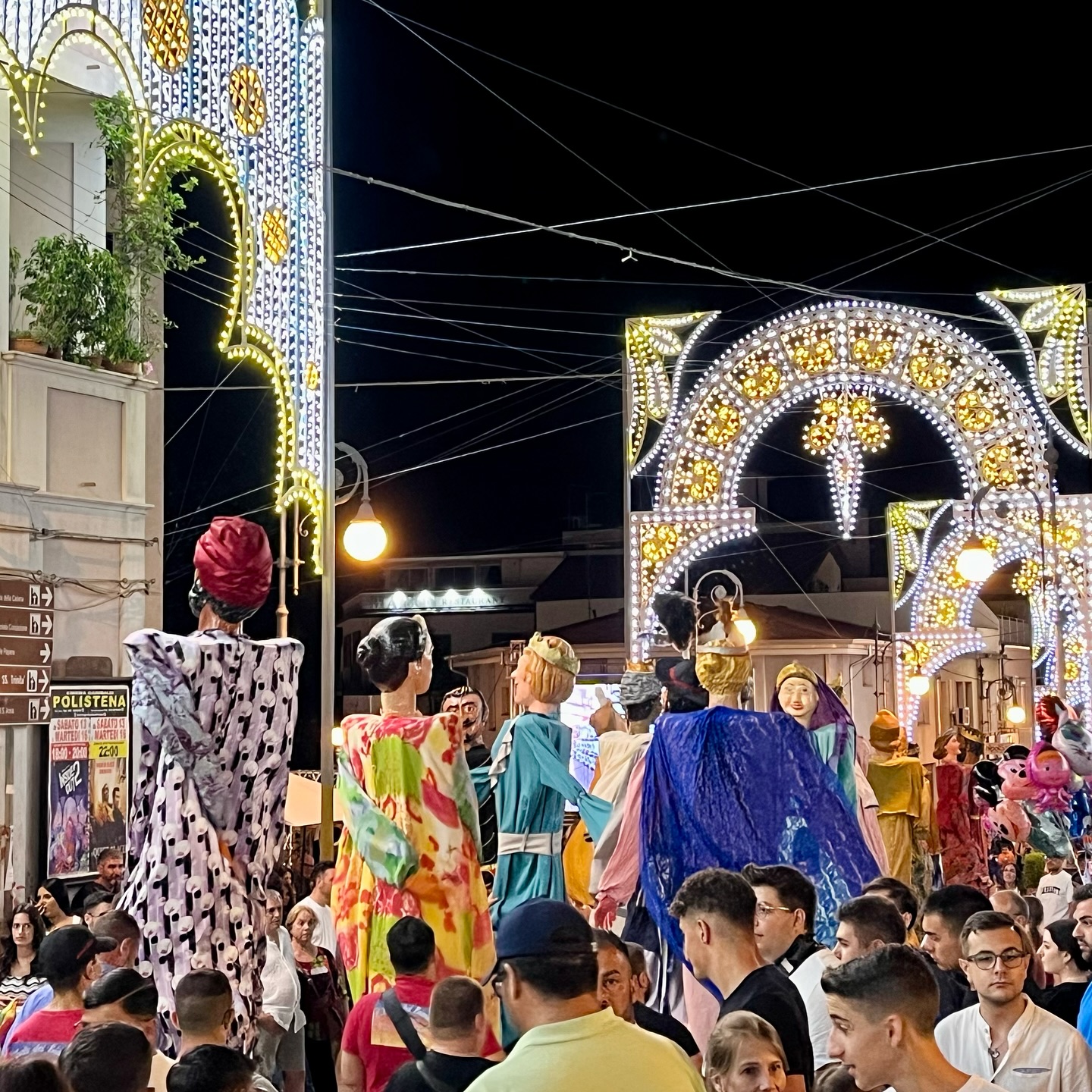 470144384 18086311927532760 6426486820132363244 n - Polistena, il ballo di Mata e Grifone ne 'La Notte dei Giganti' - FOTO - 14 470144384 18086311927532760 6426486820132363244 n - Meraviglie di Calabria - 13