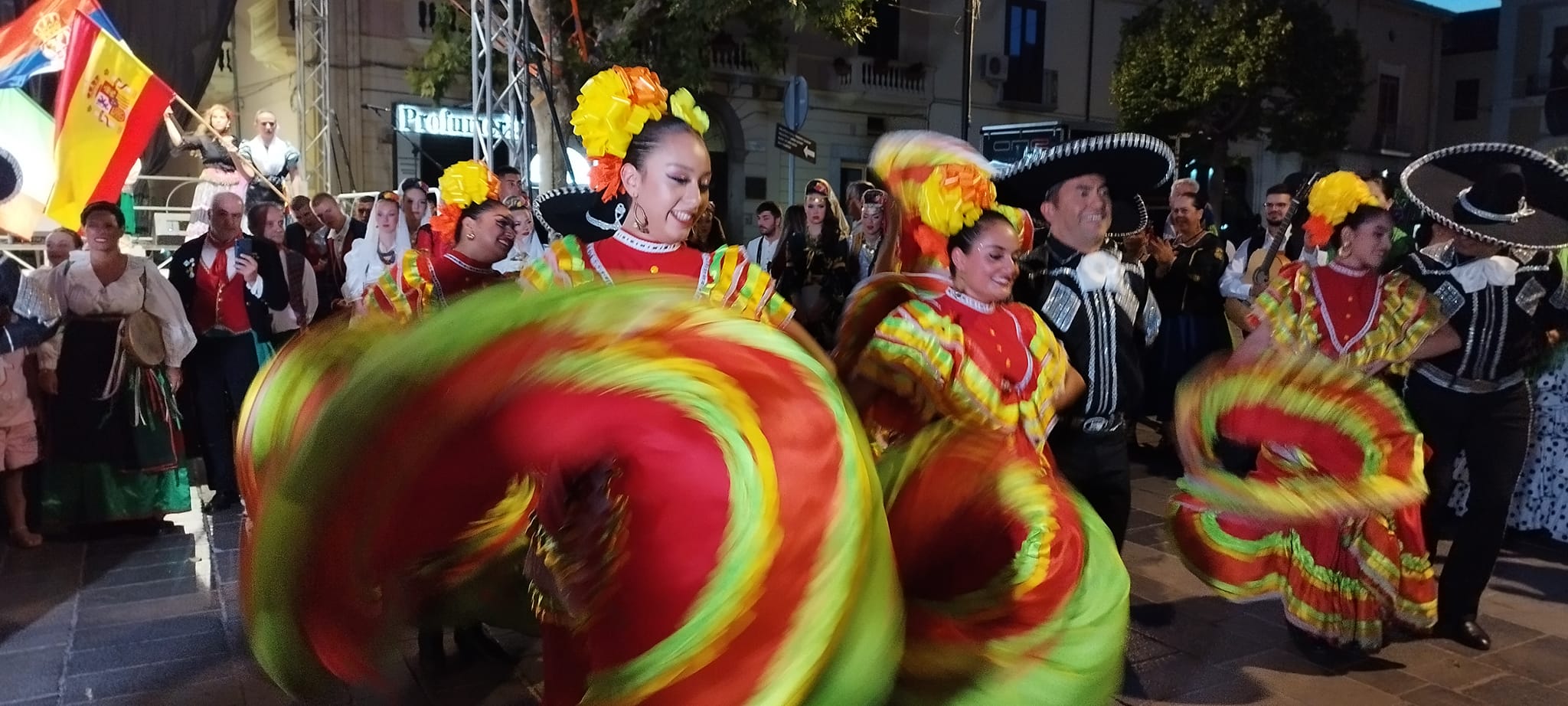 Castrovillari Estate Internazionale del Folklore 9 - Castrovillari, è in arrivo l'Estate Internazionale del Folklore - 11 Castrovillari Estate Internazionale del Folklore 9 - Meraviglie di Calabria - 10
