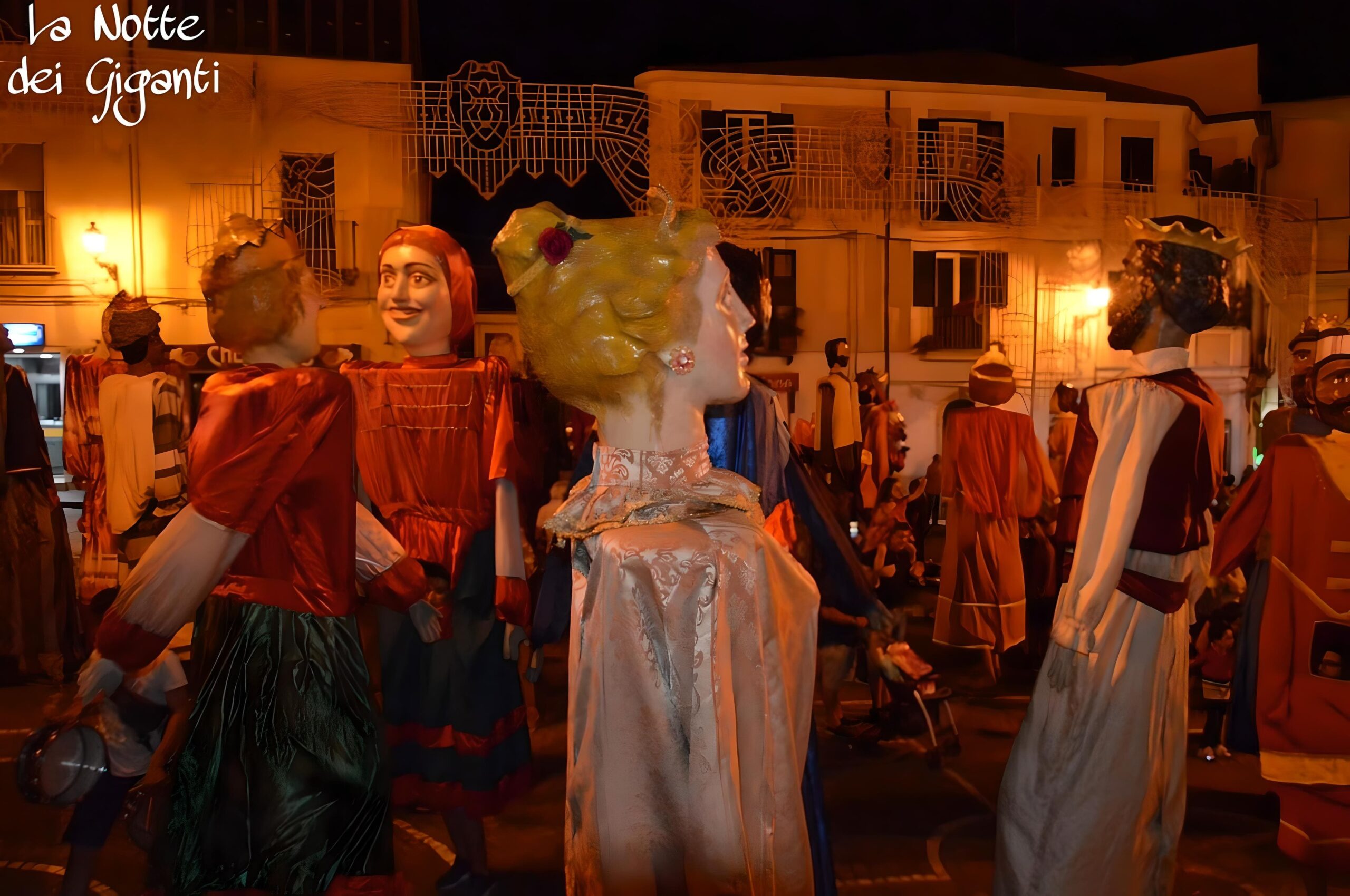 Polistena la notte dei giganti 7 scaled - Polistena, il ballo di Mata e Grifone ne 'La Notte dei Giganti' - FOTO - 9 Polistena la notte dei giganti 7 scaled - Meraviglie di Calabria - 8