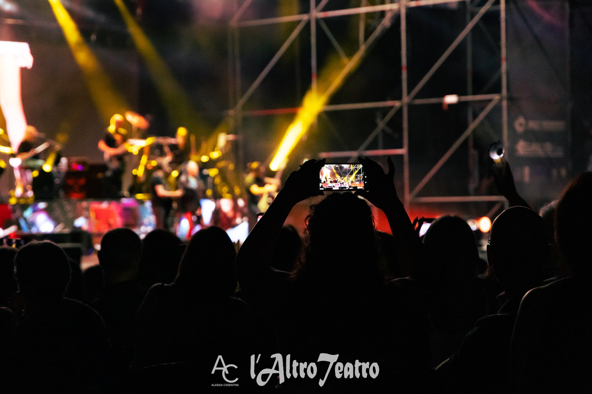 Rendano Arena pubblico 1 - Amii Stewart, la regina della musica dance sul palco di #Restartlivefest - 3 Rendano Arena pubblico 1 - Meraviglie di Calabria - 2