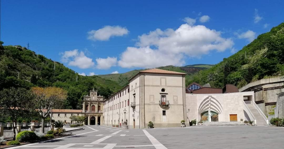Santuario San Francesco di Paola. ph Fondazione San Francesco di Paola - Paola, al Santuario la mostra di immaginette rare di San Francesco - 3 Santuario San Francesco di Paola. ph Fondazione San Francesco di Paola - Meraviglie di Calabria - 2