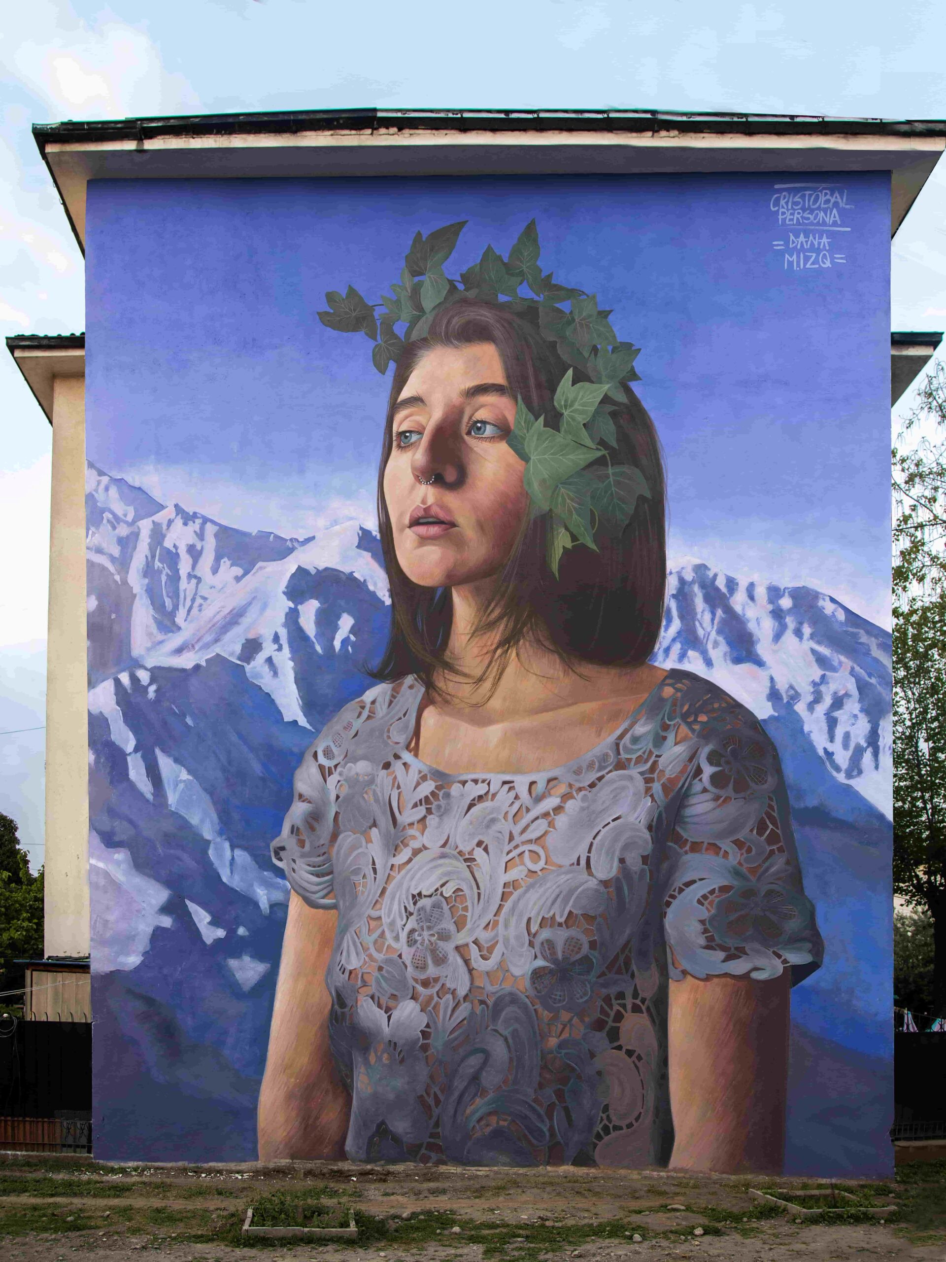Luce Fest Cristobal Persona 2 scaled - Luce Fest, a San Pietro di Magisano torna la street art internazionale - 37 Luce Fest Cristobal Persona 2 scaled - Meraviglie di Calabria - 36