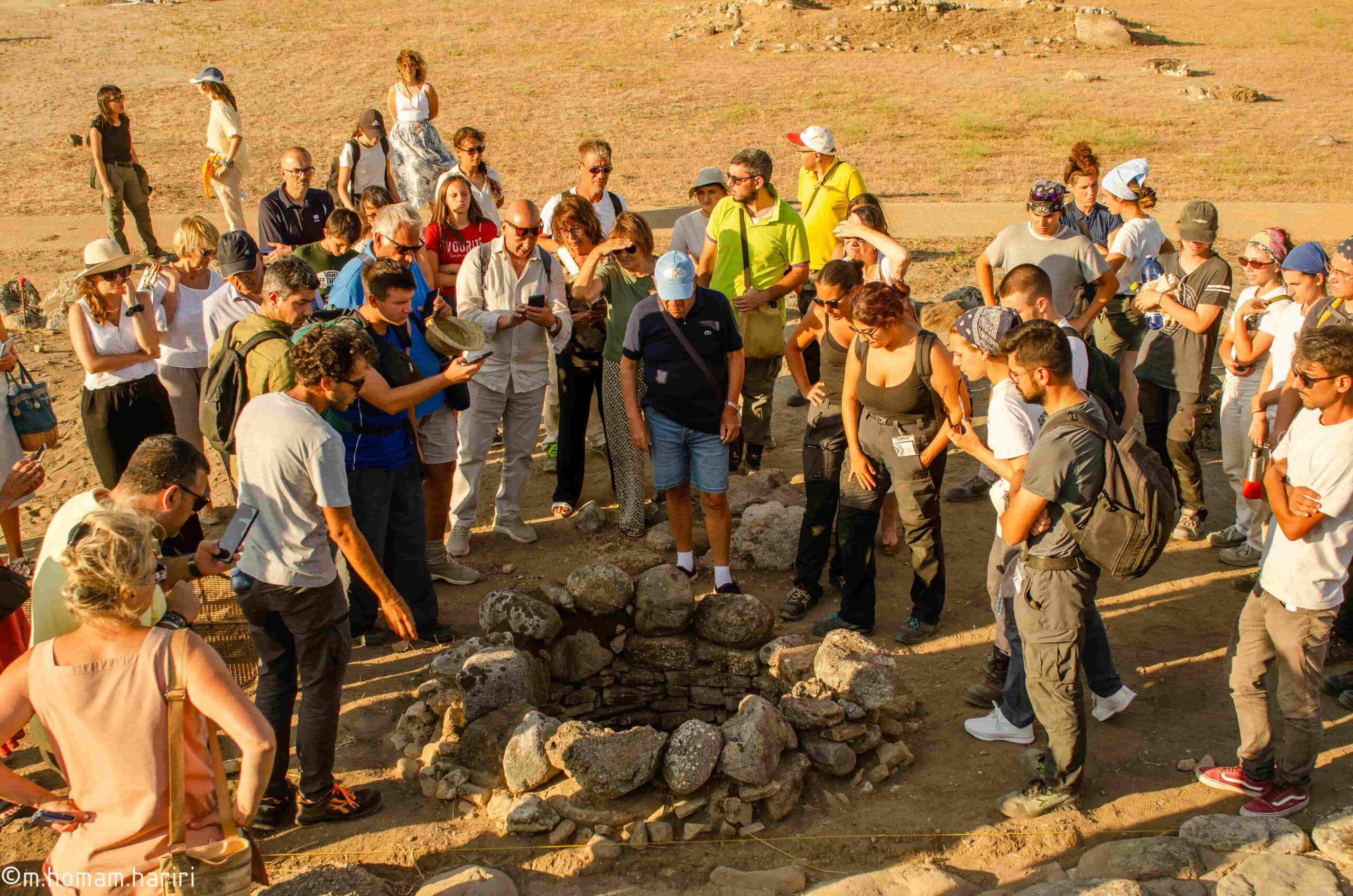 Parco archeologico Locri Missione archeologica 2025 10 scaled - Scavi e ricerca, cosa sta cambiando nel Parco Archeologico di Locri - 11 Parco archeologico Locri Missione archeologica 2025 10 scaled - Meraviglie di Calabria - 10