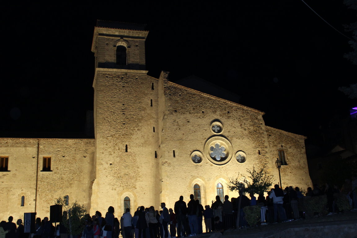 San Giovanni in Fiore Abbazia Florense 2 - Sul magazine di Trenitalia i Parchi calabresi tra le mete di primavera - 23 San Giovanni in Fiore Abbazia Florense 2 - Meraviglie di Calabria - 22