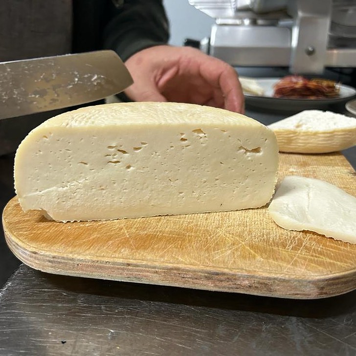 Formaggio pecorino monte poro Gabriele Crudo - Meraviglie di Calabria - 10