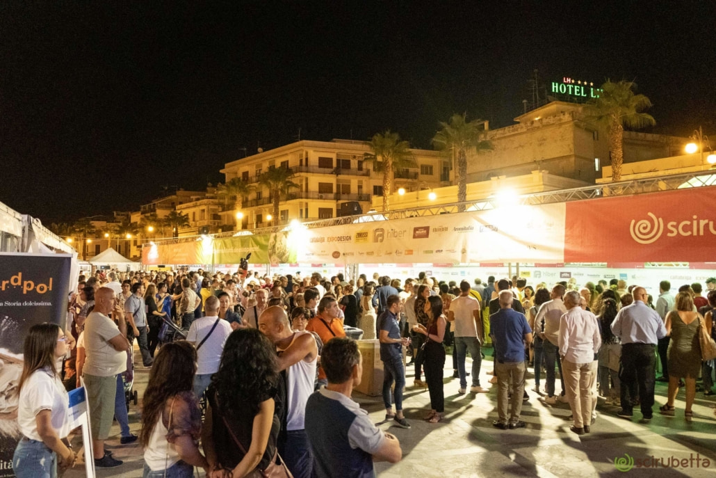 Gelato Scirubetta Festival 5 - Scirubetta festival, sul lungomare di Reggio i gelati dal mondo - 3 Gelato Scirubetta Festival 5 - Meraviglie di Calabria - 2