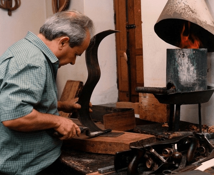 chitarra liuteria Vincenzo De Bonis - A Bisignano il Festival e "Concorso Nicola e Vincenzo De Bonis" - 7 chitarra liuteria Vincenzo De Bonis - Meraviglie di Calabria - 6
