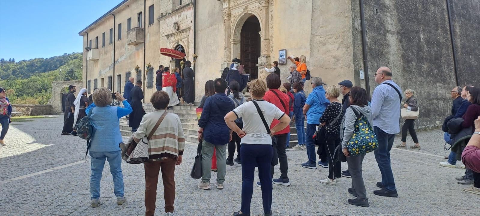 petilia policastro turisti reggini 2 - Santa Spina, a Petilia Policastro cresce il turismo religioso e culturale - 7 petilia policastro turisti reggini 2 - Meraviglie di Calabria - 6