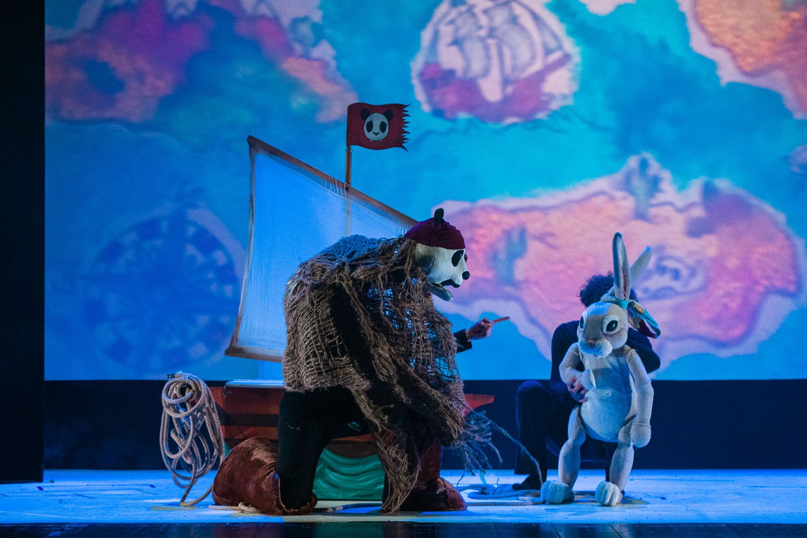 ragazzi med fest Teatro Giovani Teatro Pirata Luna e Zenzero - Meraviglie di Calabria - 6