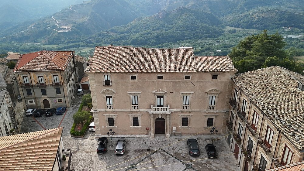 Dimora storica Palazzo Cybo Malaspina Aiello calabro 1 - “Fuori Campo 5”, il cinema d’autore nelle dimore storiche in Calabria - 9 Dimora storica Palazzo Cybo Malaspina Aiello calabro 1 - Meraviglie di Calabria - 8