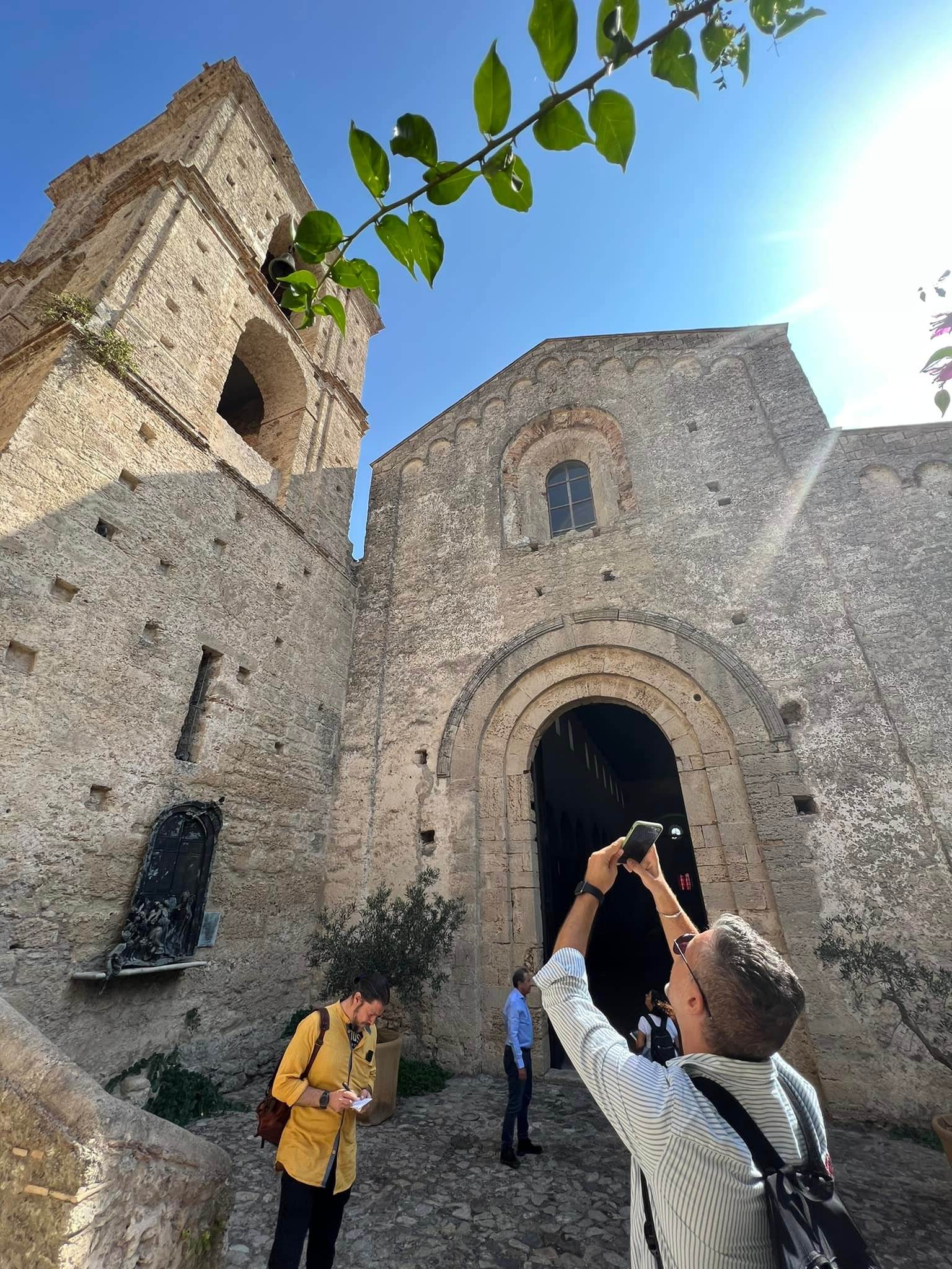 Gerace turisti - Di cultura si può vivere? La Calabria sorprende l'Italia - 3 Gerace turisti - Meraviglie di Calabria - 2