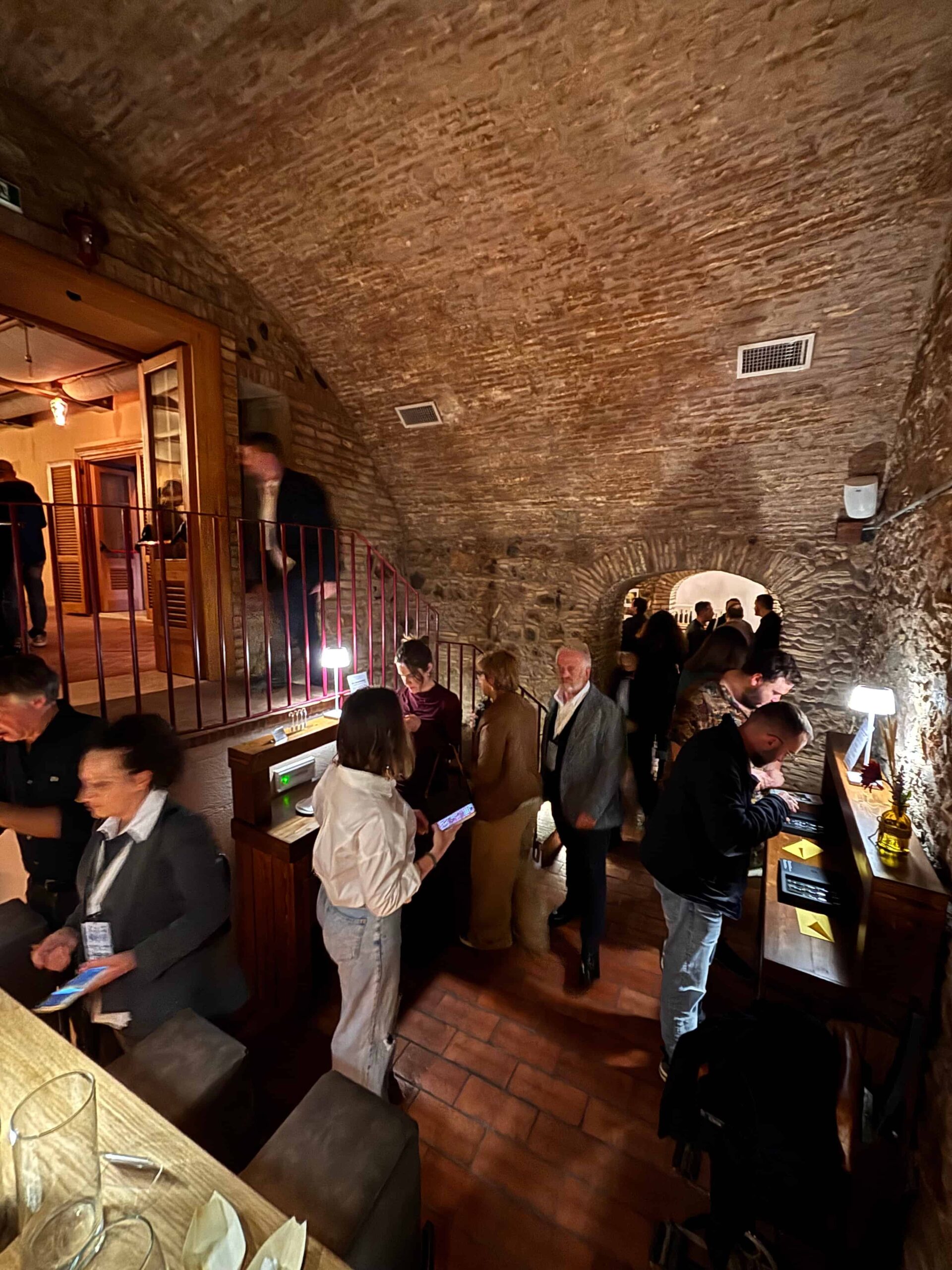 Vino antiche etichette Calabria Wild Wine 2 scaled - L’essenza del tempo, piccolo viaggio tra le etichette di vino calabrese - 17 Vino antiche etichette Calabria Wild Wine 2 scaled - Meraviglie di Calabria - 16