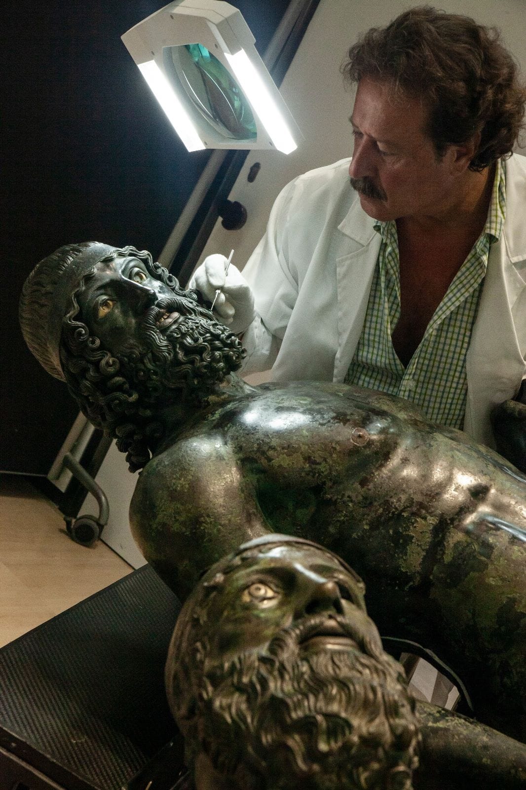 Bronzi di Riace ph Cosimo Giorgio Schepis - Perfetti (s)conosciuti: c'è una storia diversa per i Bronzi di Riace? - 13 Bronzi di Riace ph Cosimo Giorgio Schepis - Meraviglie di Calabria - 12