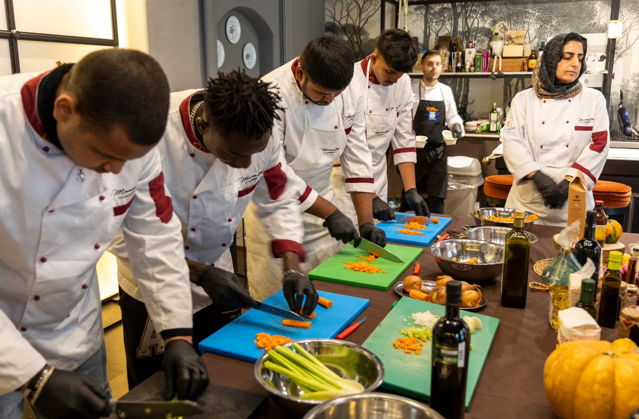 Cuochi daltri Mondi 1 - 'Cuochi d’altri Mondi', quando la cucina è un ponte tra culture - 3 Cuochi daltri Mondi 1 - Meraviglie di Calabria - 2