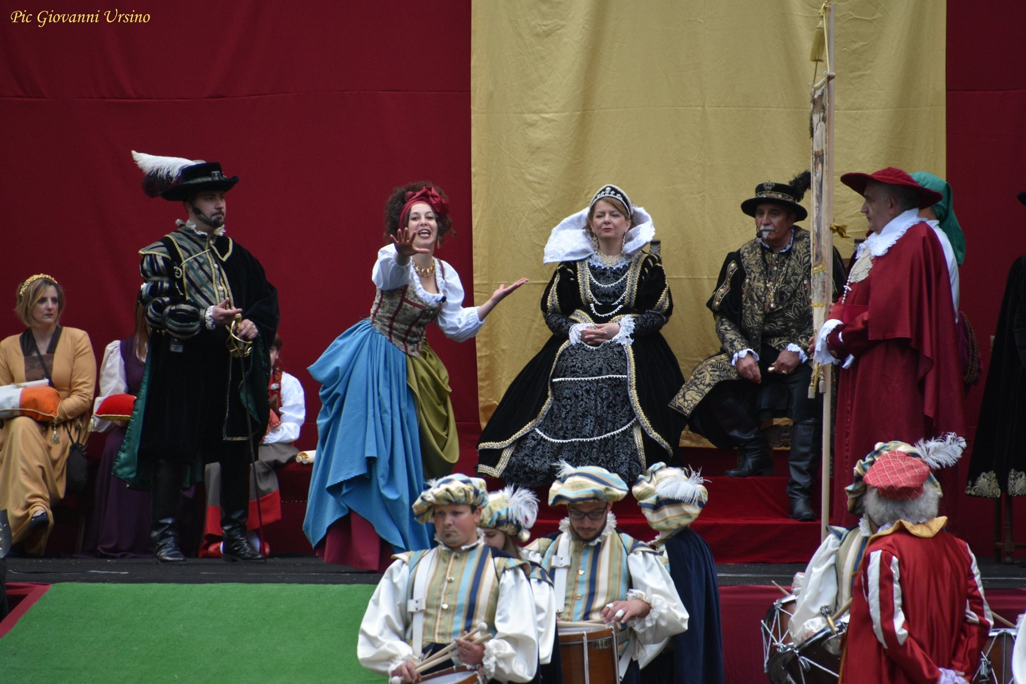 Morano Festa della bandiera ph Giovanni Ursino 1 - Meraviglie di Calabria - 8