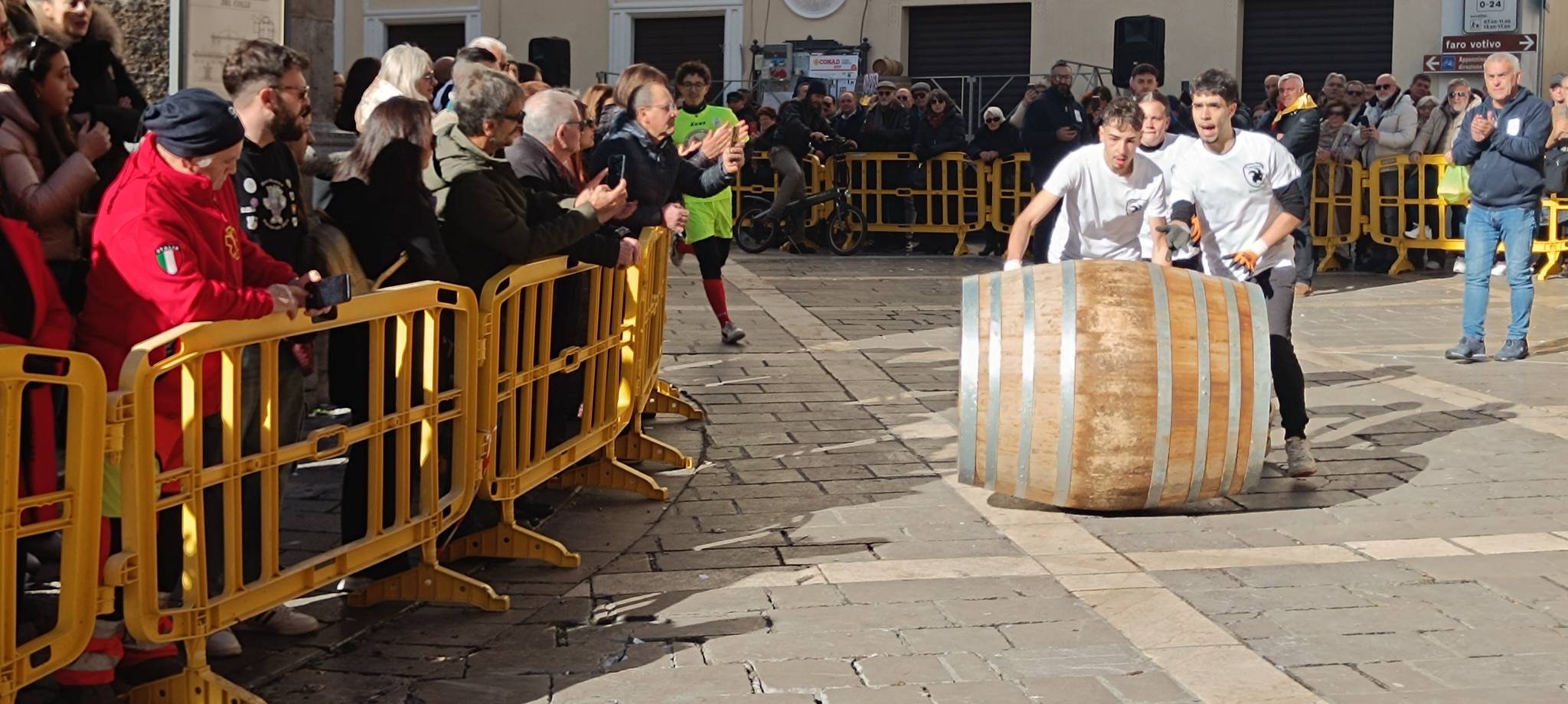 perciavutti 2025 Foto di Gaetano Passarelli 16 - A Mormanno in migliaia per un Perciavutti da record - 15 perciavutti 2025 Foto di Gaetano Passarelli 16 - Meraviglie di Calabria - 14