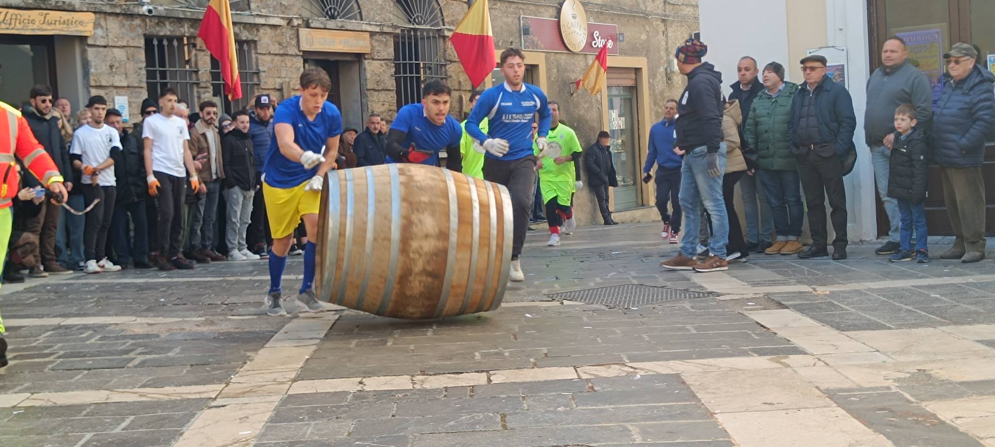 perciavutti 2025 Foto di Gaetano Passarelli 17 - A Mormanno in migliaia per un Perciavutti da record - 13 perciavutti 2025 Foto di Gaetano Passarelli 17 - Meraviglie di Calabria - 12