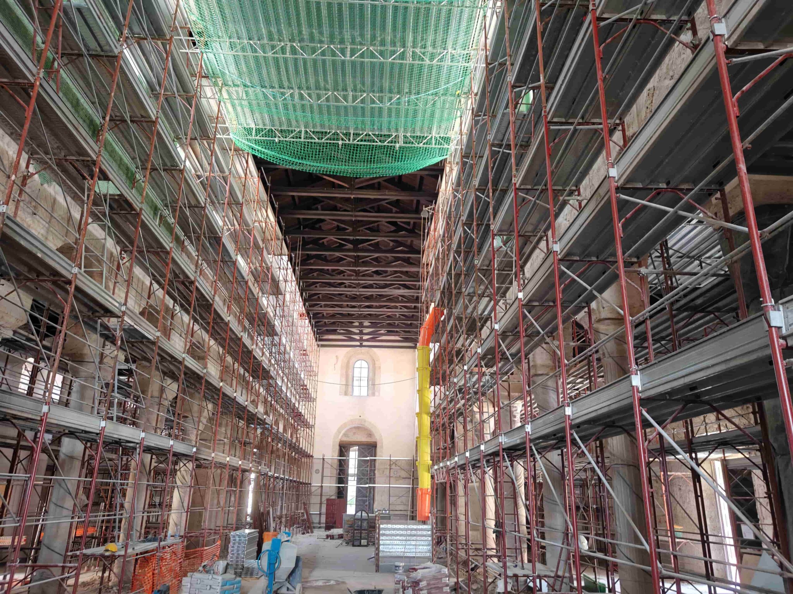 Gerace Cattedrale durante il restauro scaled - La magnifica Cattedrale di Gerace riapre le porte dopo il restauro - 11 Gerace Cattedrale durante il restauro scaled - Meraviglie di Calabria - 10