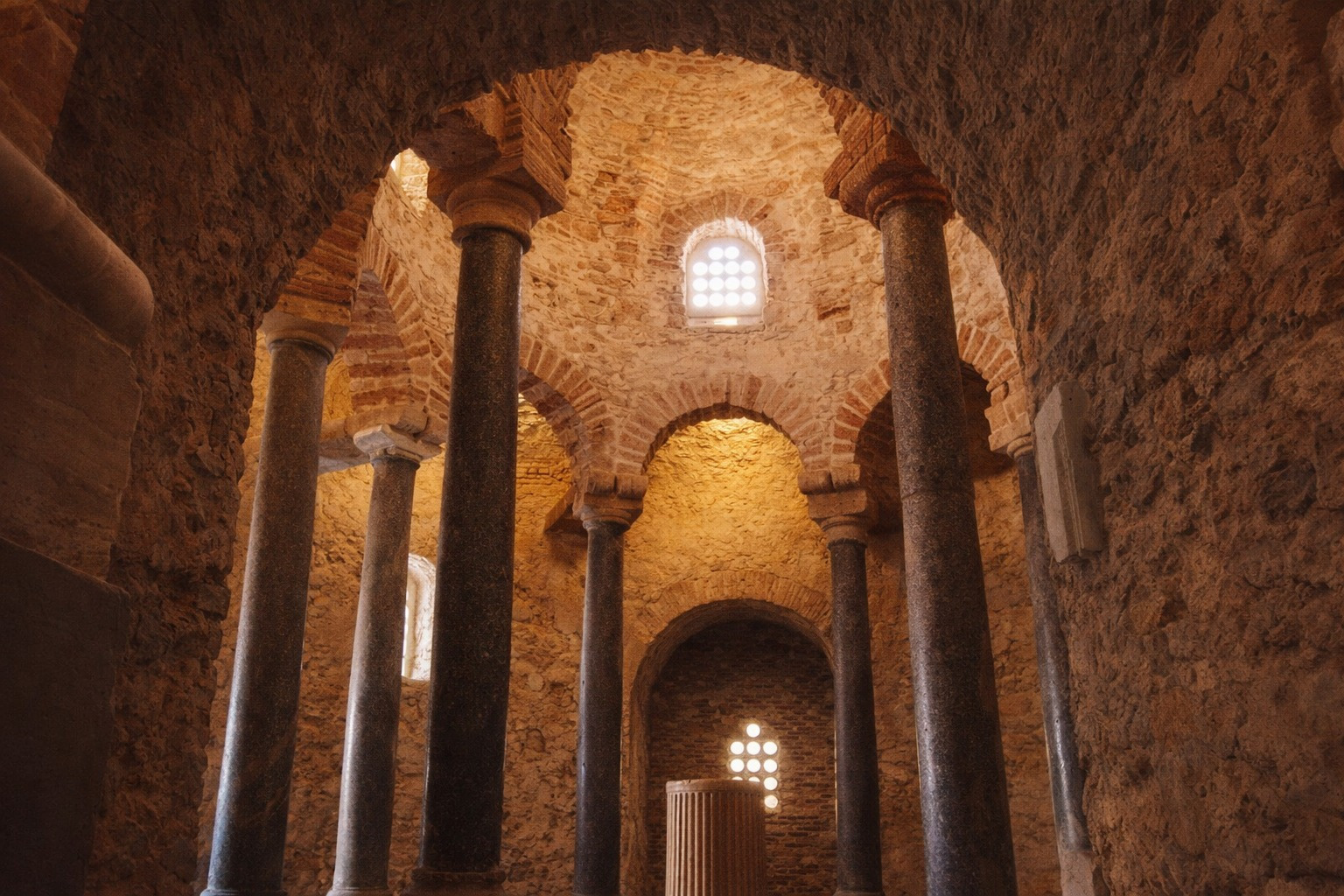 Santa Severina Battistero bizantino - Borghi calabresi da visitare, nasce nel Crotonese "Terre dei Tre Borghi" - 3 Santa Severina Battistero bizantino - Meraviglie di Calabria - 2